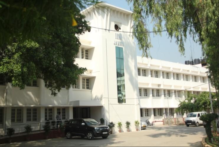 IIM Jammu Academic building photo 1